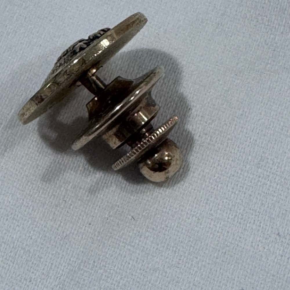 Apollo tie pin, vintage space-era souvenir Gold & Black Enamel Pin - Picture 3 of 3
